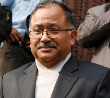 पूर्वप्रधानन्यायाधीश कल्याण श्रेष्ठको आरोप- चुनावमा नेताहरूले धावा बोलिरहेका छन्